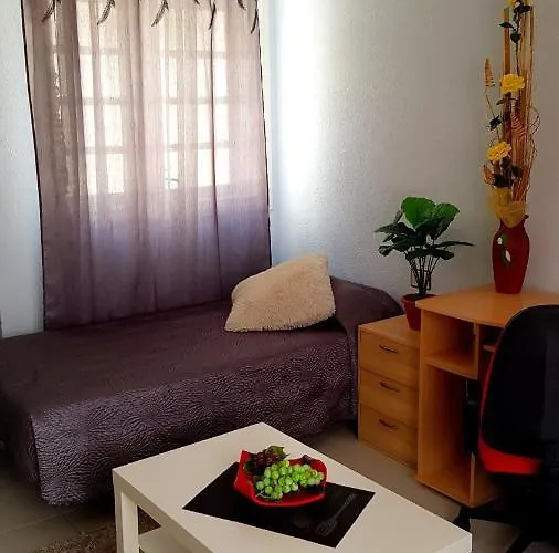 Apartment Warm, Cozy And Comfortable *